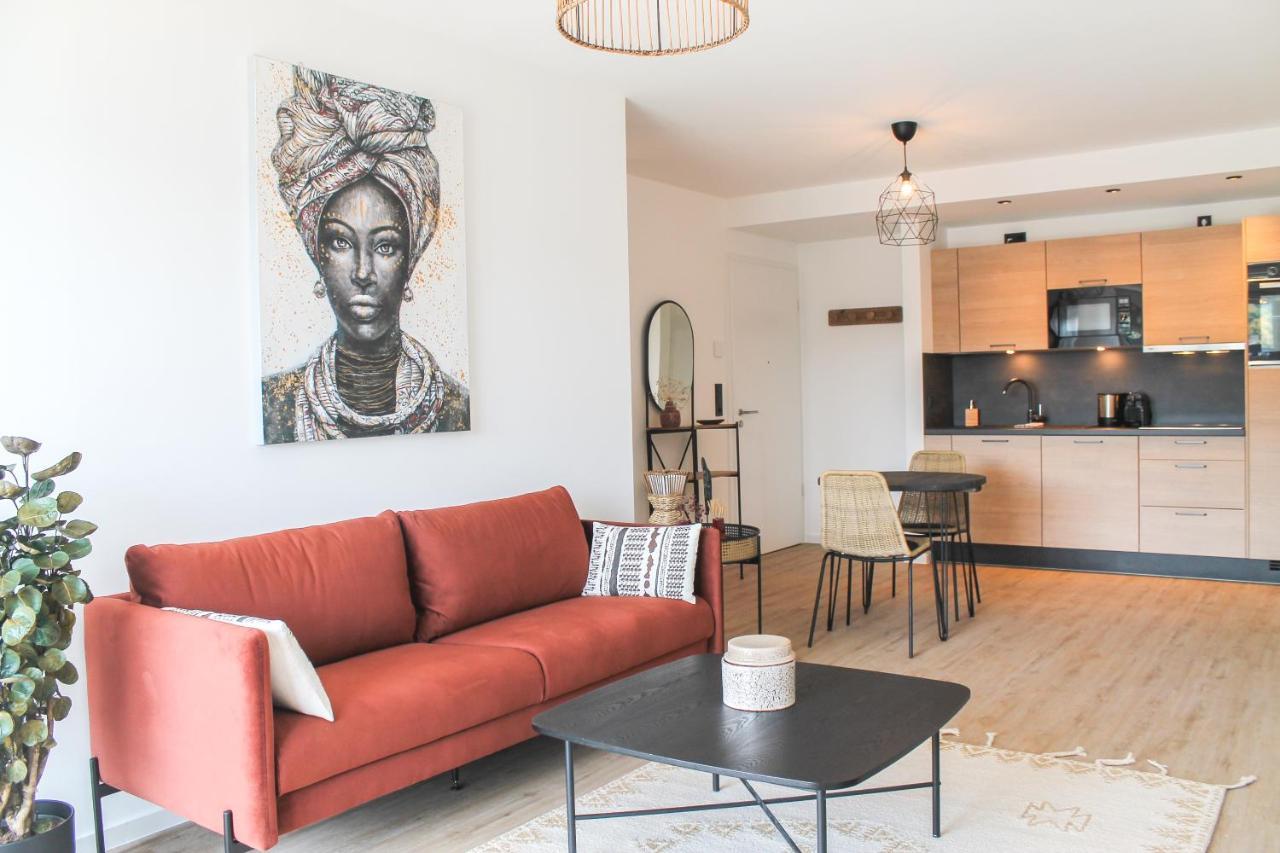 African-Style Apartment - Stadtnah, Parkplatz, E-Ladestation Fuer Auto & Fahrraeder, Gitterbox Fuer Fahrraeder, Fitnessstudio Coblenza Exterior foto